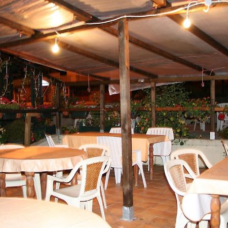 Auberge Saint Martin Екстериор снимка