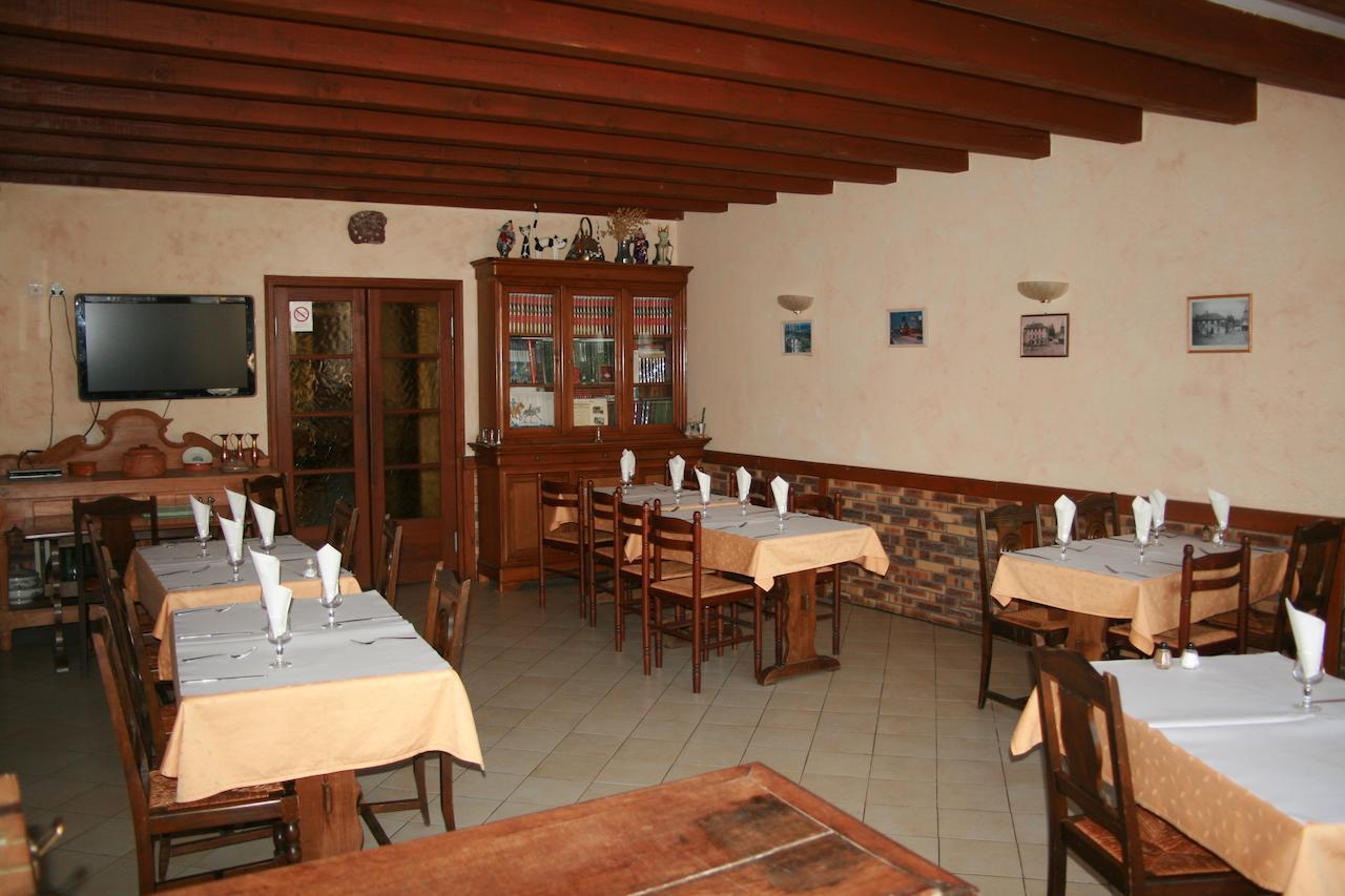 Auberge Saint Martin Екстериор снимка